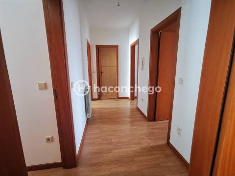 Moradia em banda T4 em Abade de Neiva, Barcelos