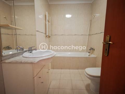 Moradia em banda T4 em Abade de Neiva, Barcelos