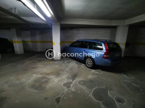 Garagens para arrendar centro de Barcelos