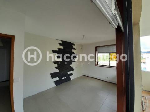 Escritório T0 Arrendamento em Barcelos, Vila Boa e Vila Frescainha (São Martinho e São Pedro),Barcelos