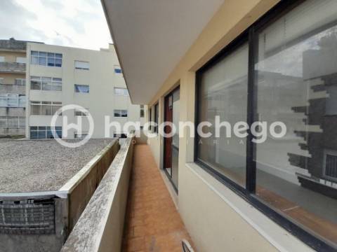 Escritório T0 Arrendamento em Barcelos, Vila Boa e Vila Frescainha (São Martinho e São Pedro),Barcelos