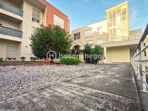 Apartamento T3 com garagem em Lijó, Barcelos