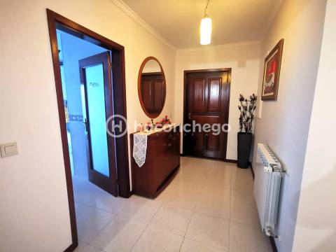 Apartamento T3 com garagem em Lijó, Barcelos