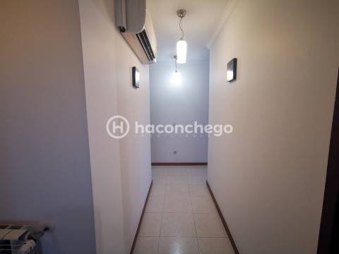 Apartamento T3 com garagem em Lijó, Barcelos