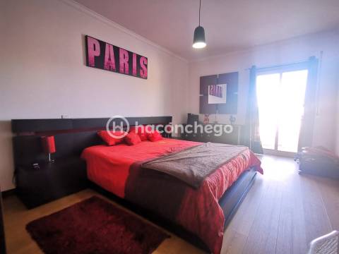 Apartamento T3 com garagem em Lijó, Barcelos