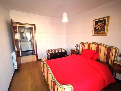 Apartamento T3 com garagem em Lijó, Barcelos