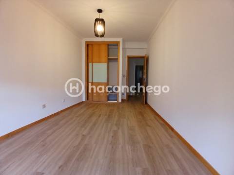 Apartamento T3 para arrendamento em Barcelos