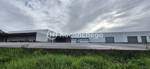 Armazém Industrial em Chorente, Barcelos