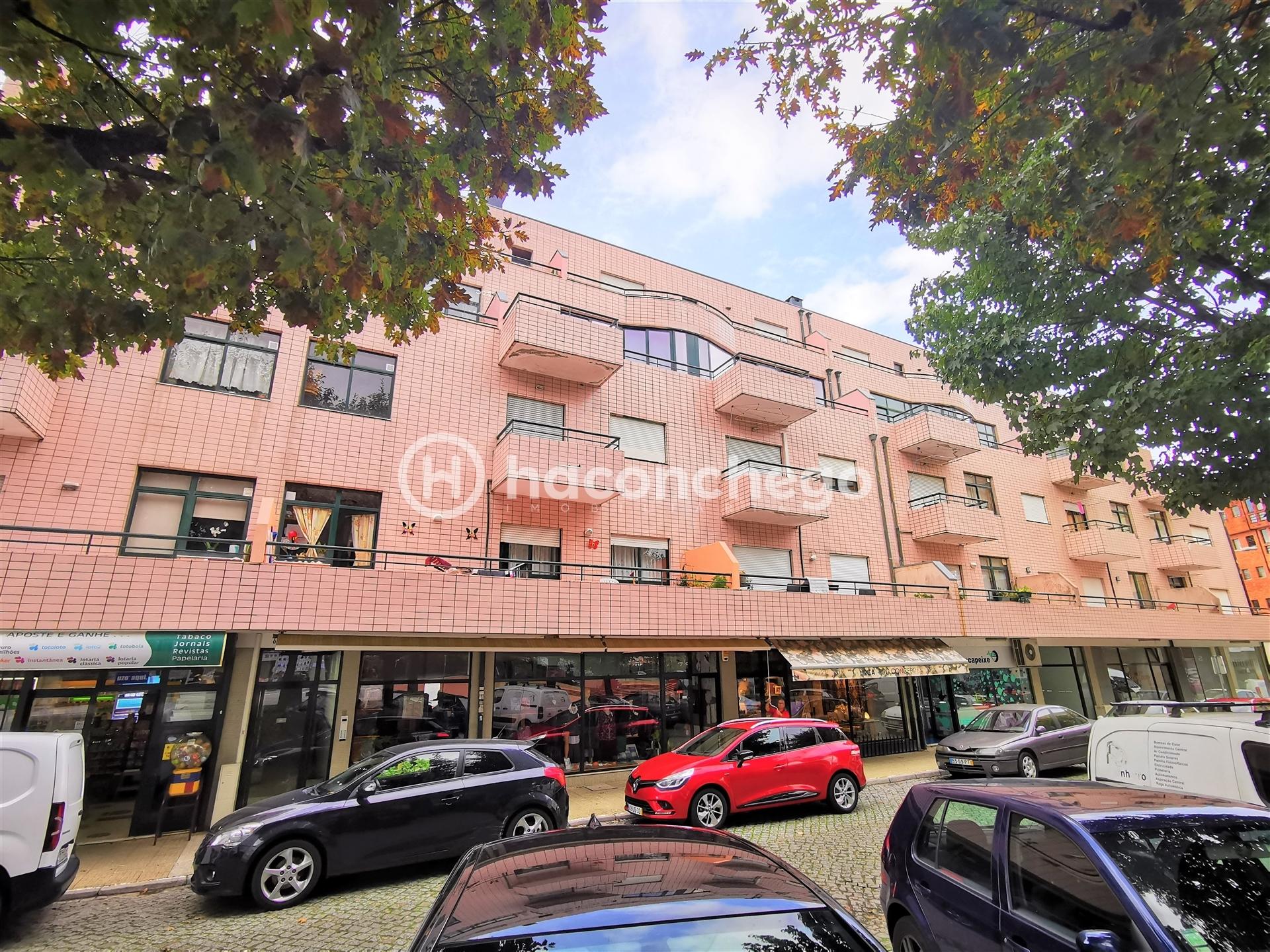 Apartamento T1 para arrendar com garagem Arcozelo Barcelos