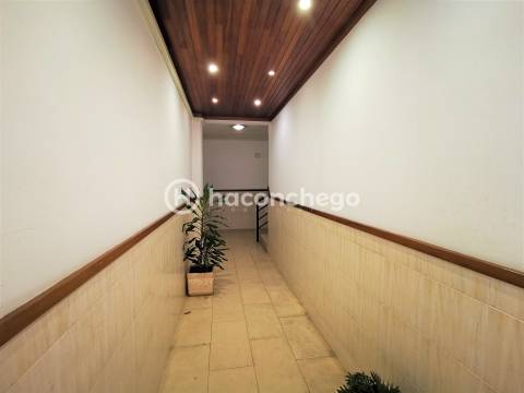Apartamento T1 para arrendar com garagem Arcozelo Barcelos