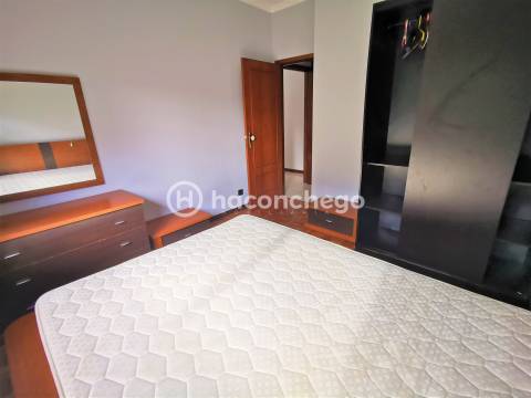 Apartamento T1 para arrendar com garagem Arcozelo Barcelos