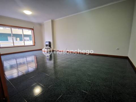 Apartamento T2 para arrendar Arcozelo Barcelos