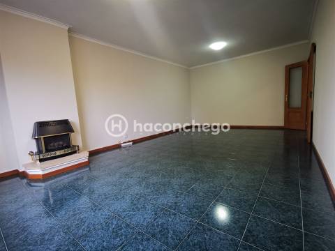 Apartamento T2 para arrendar Arcozelo Barcelos