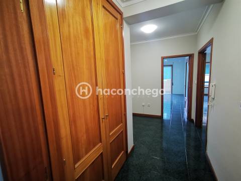Apartamento T2 para arrendar Arcozelo Barcelos