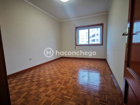 Apartamento T2 para arrendar Arcozelo Barcelos
