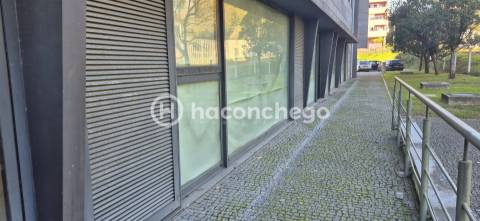 Loja T0 Arrendamento em Barcelos, Vila Boa e Vila Frescainha (São Martinho e São Pedro),Barcelos