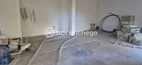 Loja T0 Arrendamento em Barcelos, Vila Boa e Vila Frescainha (São Martinho e São Pedro),Barcelos