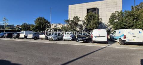 Loja T0 Arrendamento em Barcelos, Vila Boa e Vila Frescainha (São Martinho e São Pedro),Barcelos