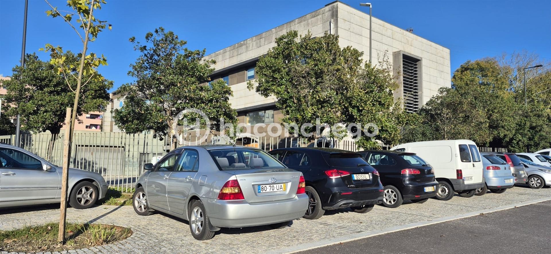 Loja T0 Arrendamento em Barcelos, Vila Boa e Vila Frescainha (São Martinho e São Pedro),Barcelos