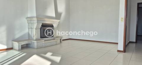 Apartamento T2 Com Garagem em Esposende