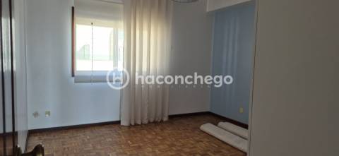 Apartamento T2 Com Garagem em Esposende