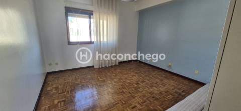 Apartamento T2 Com Garagem em Esposende