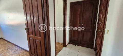 Apartamento T2 Com Garagem em Esposende