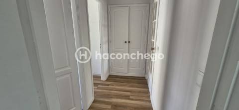 Apartamento T2 Com Garagem em Esposende