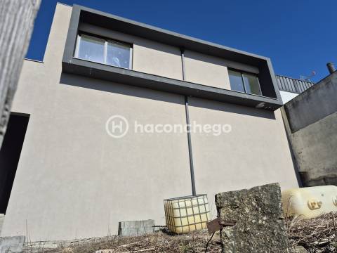 Moradia Isolada T3 Alvelos