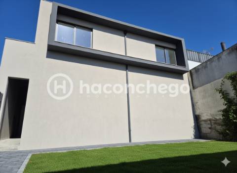 Moradia Isolada T3 Alvelos