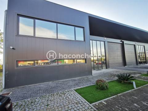 Armazém em Roriz Barcelos para arrendamento