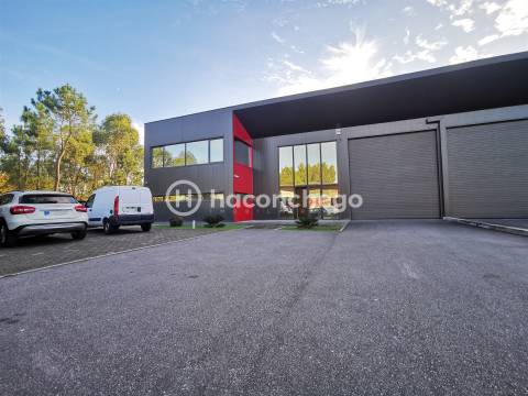 Armazém em Roriz Barcelos para arrendamento