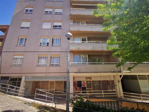 Apartamento T3 renovado Arcozelo Barcelos