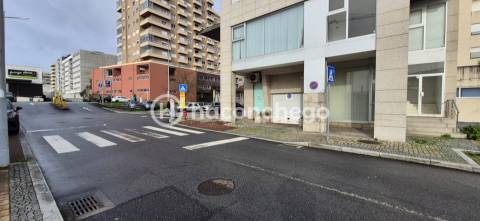 Garagem fechada centro de Barcelos