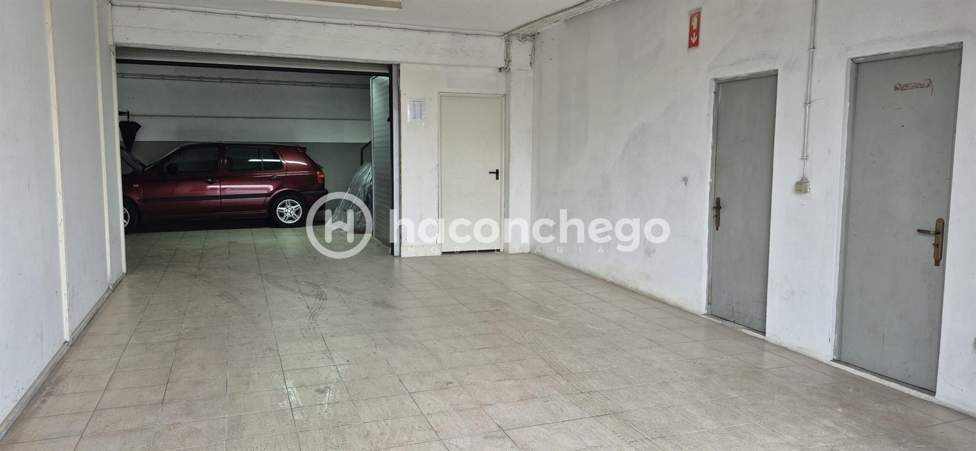 Armazém para Arrendamento – Galegos São Martinho