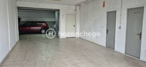 Armazém para Arrendamento – Galegos São Martinho