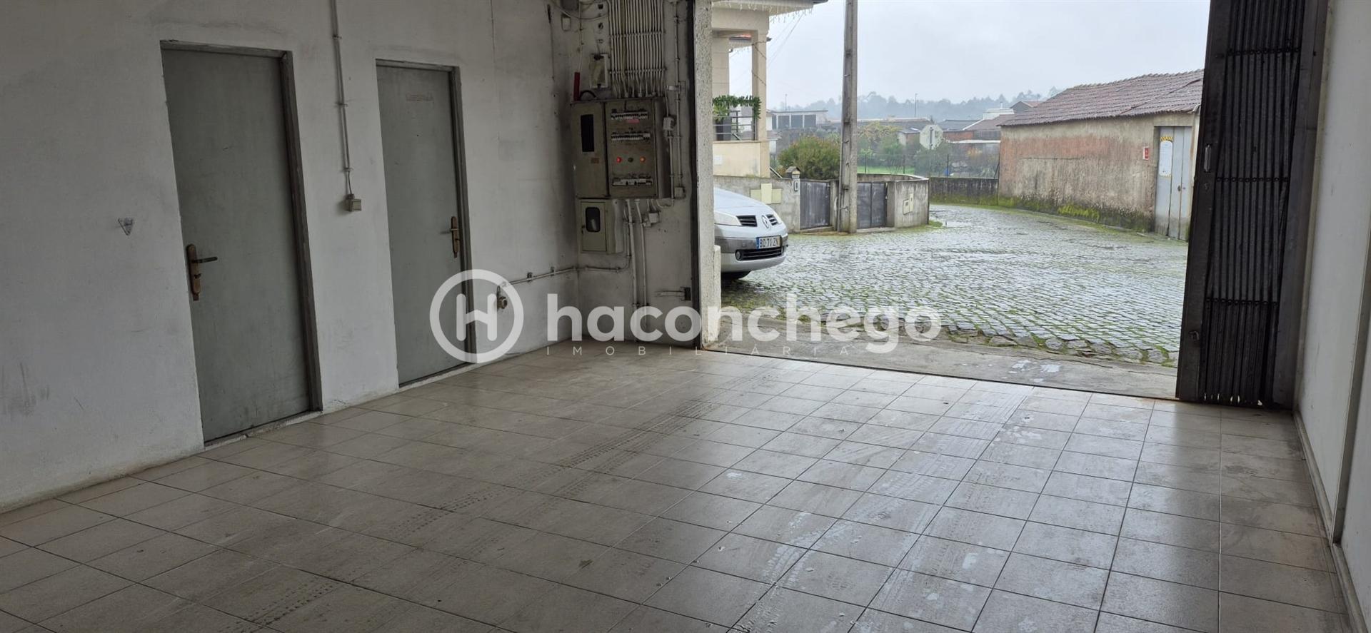 Armazém para Arrendamento – Galegos São Martinho