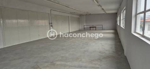 Armazém para Arrendamento – Galegos São Martinho