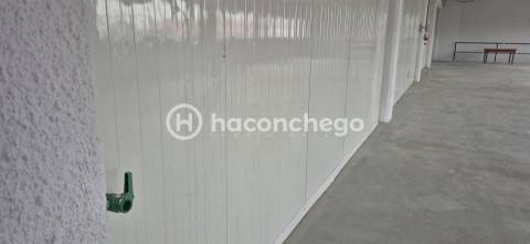 Armazém para Arrendamento – Galegos São Martinho