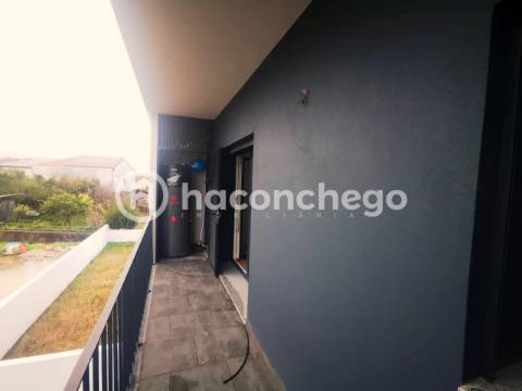 Apartamento T3 com garagem em Arcozelo, Barcelos