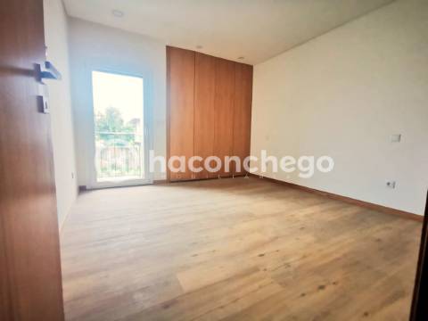 Apartamento T3 com garagem em Arcozelo, Barcelos
