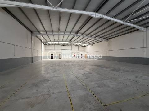 Armazém  Arrendamento em Perelhal,Barcelos