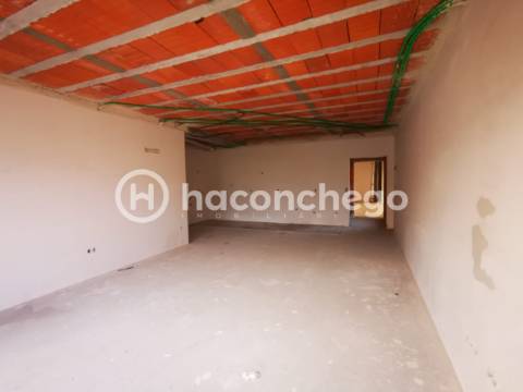 Apartamento T2 com garagem e equipado Galegos Barcelos