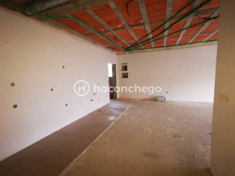 Apartamento T2 com garagem e equipado Galegos Barcelos