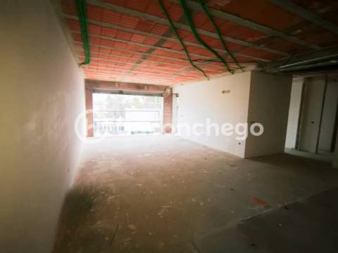 Apartamento T2 com garagem e equipado Galegos Barcelos