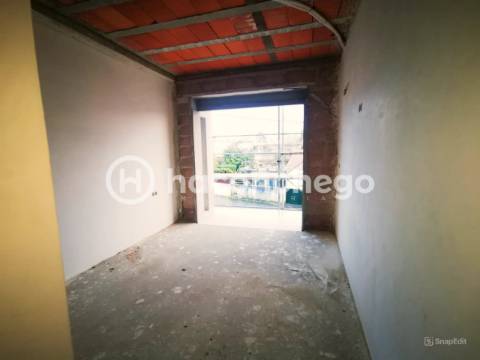 Apartamento T2 com garagem e equipado Galegos Barcelos