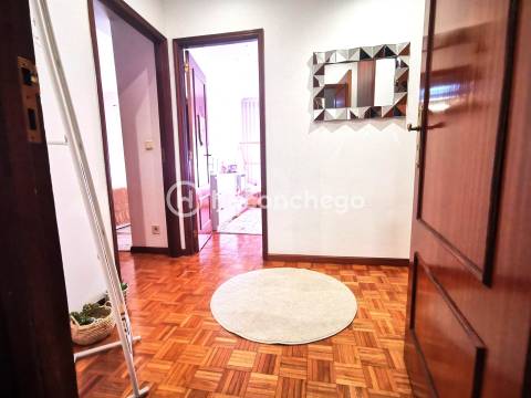 Apartamento T3 com garagem São Vitor no centro de Braga perto do Braga Parque