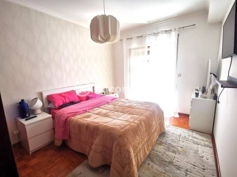 Apartamento T3 com garagem São Vitor no centro de Braga perto do Braga Parque