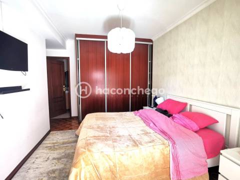 Apartamento T3 com garagem São Vitor no centro de Braga perto do Braga Parque