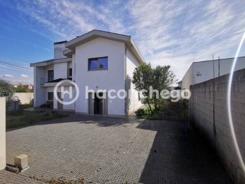 Moradia Individual em Tamel São Verissimo Barcelos